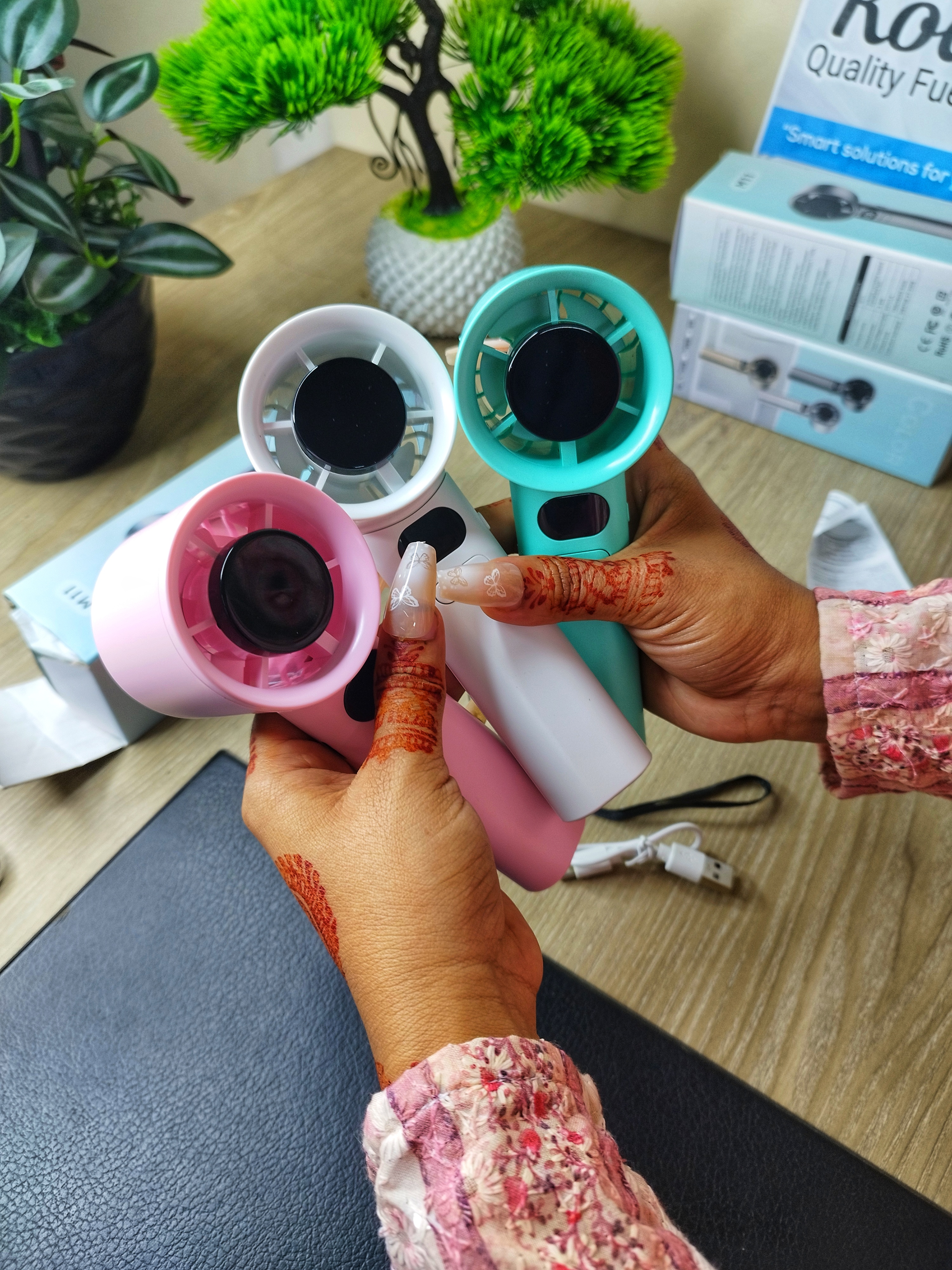 M11 Handheld Fan Portable Bladeless Mini Fan rechargeable