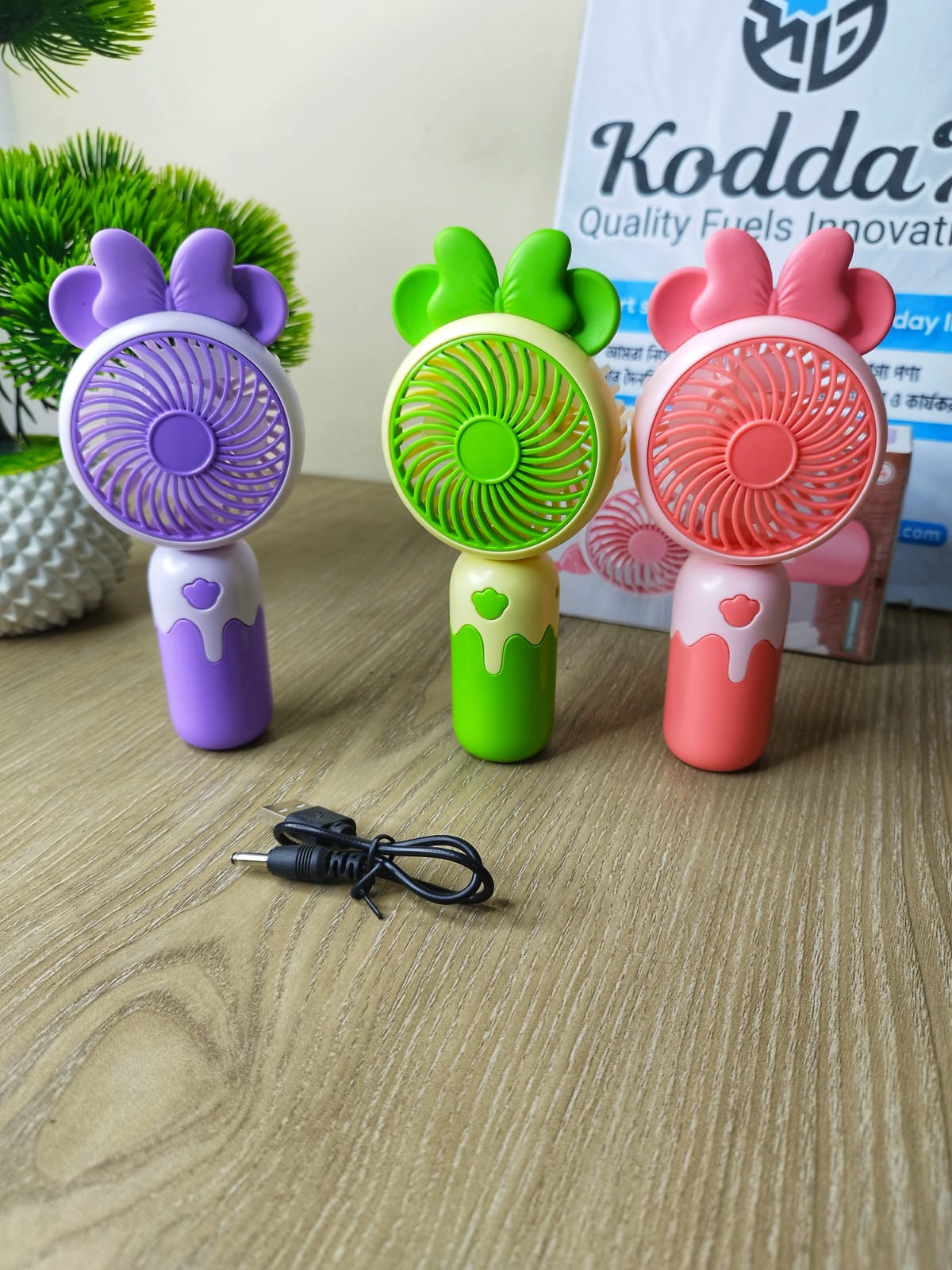 Mini Fan High Quality Long Charging Backup Handheld Mini Fan