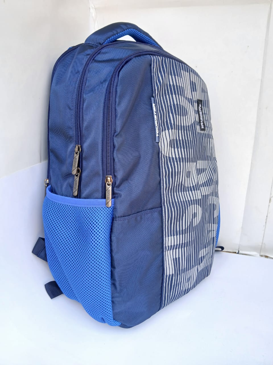 স্টাইলিশ ও টেকসই ব্যাকপ্যাক